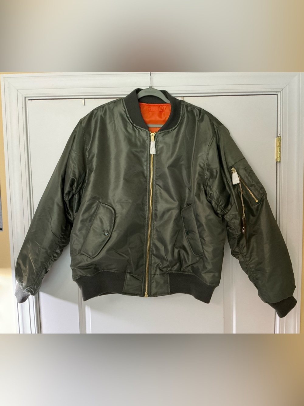 Size XL - Cockpit USA Sage Green Nylon Satin Twill MA-1 Bomber Jacket Z243500